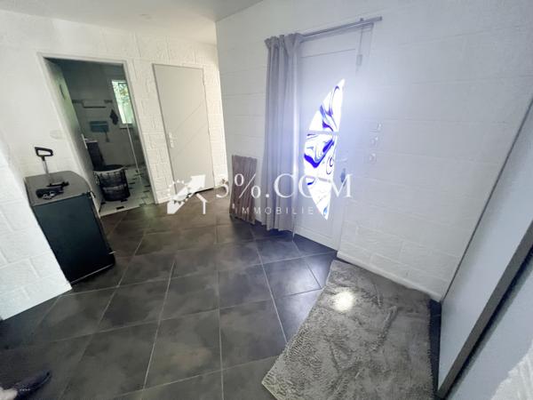 Maison
                                                                                                                                                                                                                                                                                                                        6 pièce(s)                                                                                                                                                                                                          4 chambre(s)                                                                                                                                                                                                          158  m²