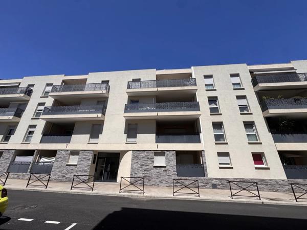 Vente                                                      Appartement
                        
                     2 pièces                      44 m2                     à Saint-Laurent-du-Var