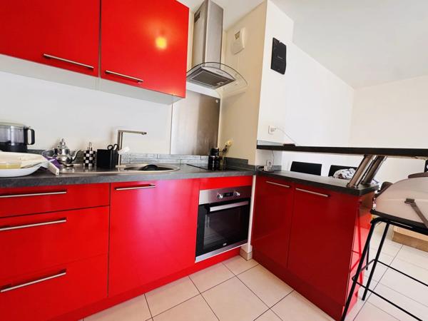 Vente                                                      Appartement
                        
                     2 pièces                      44 m2                     à Saint-Laurent-du-Var