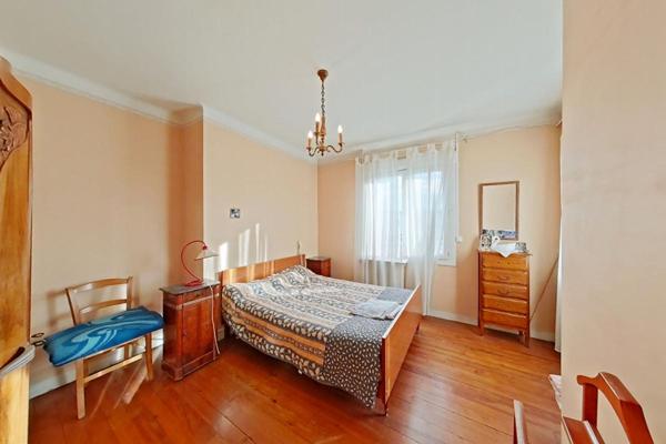 Maison 7 pièces 6 chambres Flassian