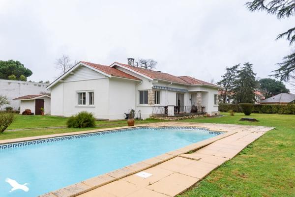 Maison à vendre |  Saint-Pierre-du-Mont |  5 pièces | 146 m²