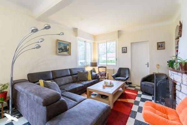 Maison à vendre |  Saint-Pierre-du-Mont |  5 pièces | 146 m²