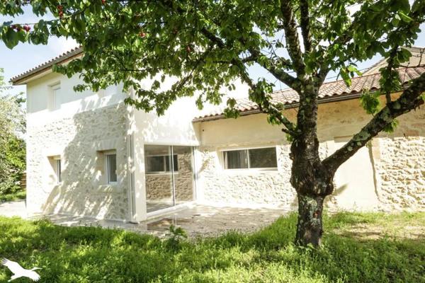 Maison à vendre |  Saint-Pierre-d'Aurillac |  6 pièces | 196 m²