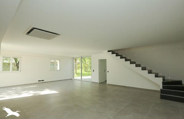 Maison à vendre |  Saint-Pierre-d'Aurillac |  6 pièces | 196 m²