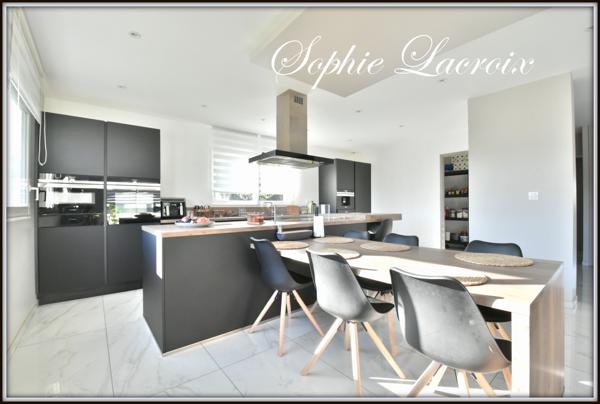 Maison 5 pièces - 145 m²