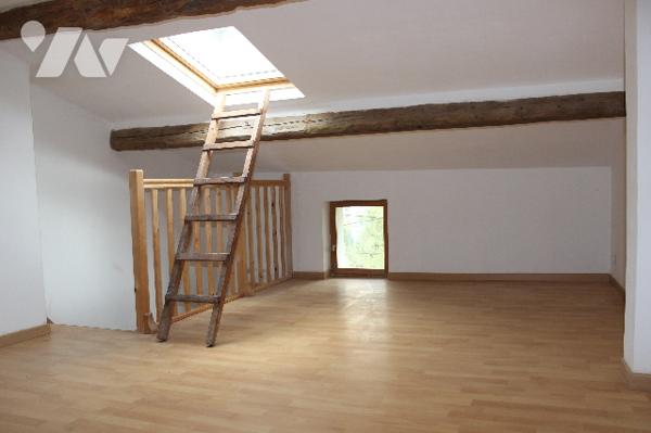 Beaumont, maison de bourg rue Victor Hugo avec garage et cave