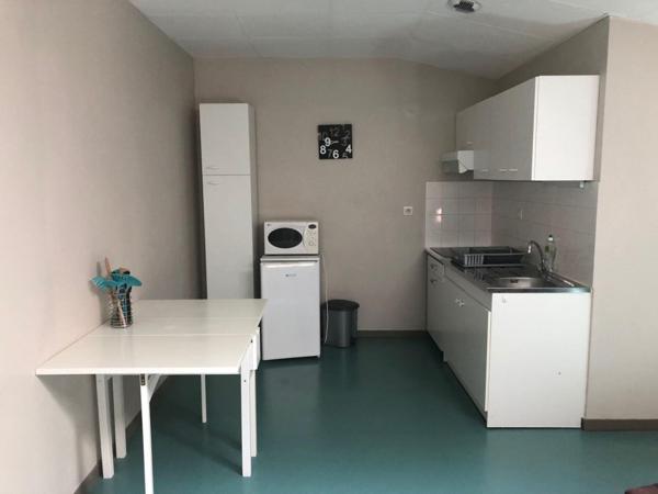 Investissement locatif : Lot de 2 appartements meublés à vendre