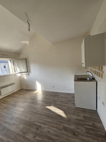 STUDIO À LOUER