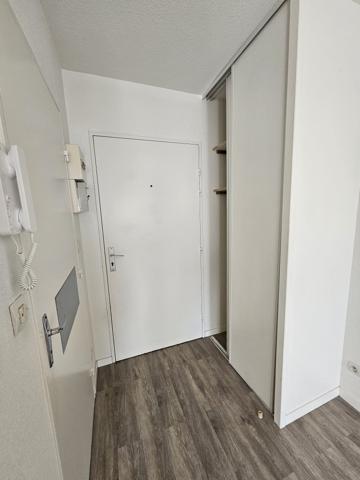 STUDIO À LOUER