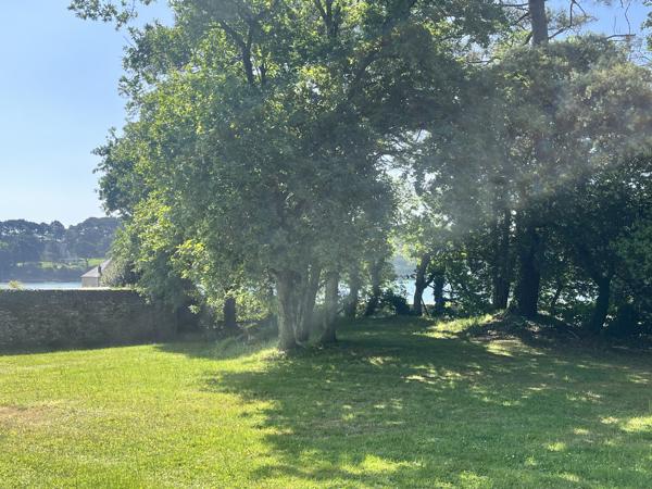 À vendre : propriété d’exception à Arradon avec vue sur le Golfe du Morbihan