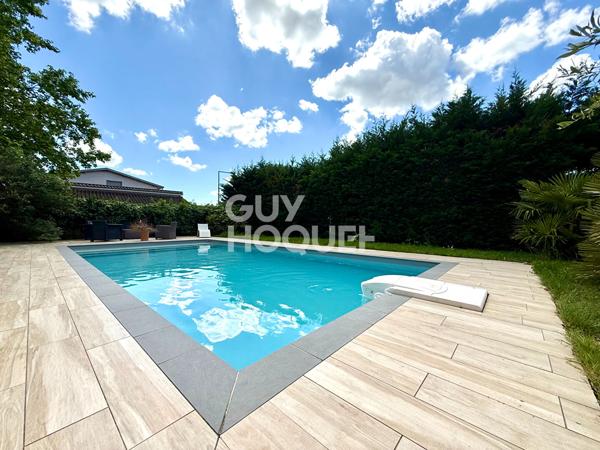 Rare à Vourles Villa de 5 pièces 199 m2 avec piscine et garage double