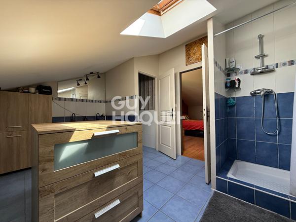 Rare à Vourles Villa de 5 pièces 199 m2 avec piscine et garage double
