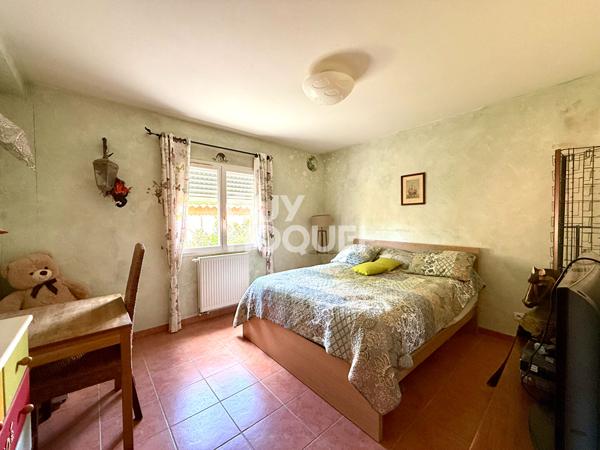 Rare à Vourles Villa de 5 pièces 199 m2 avec piscine et garage double