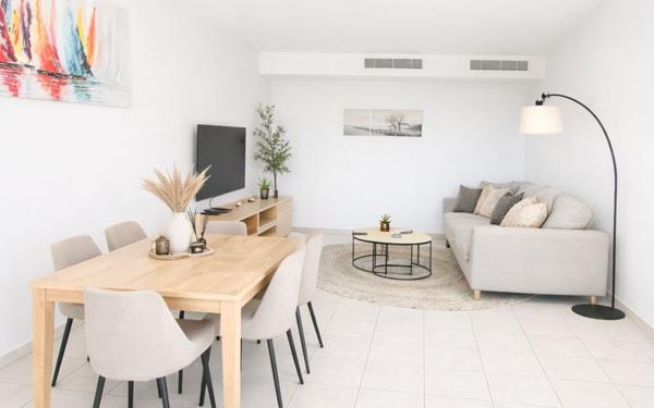 Appartement à vendre    4 pièces • 83 m2 Marseille 12
