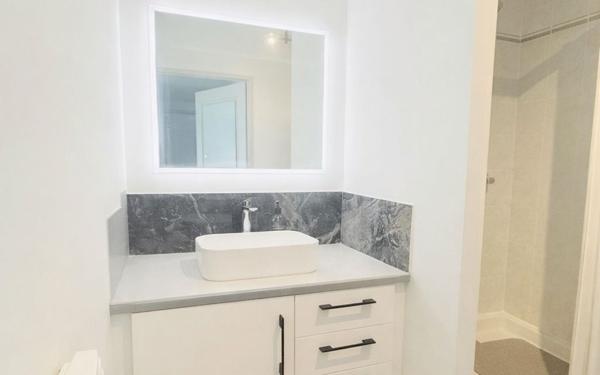 Appartement à vendre    4 pièces • 83 m2 Marseille 12