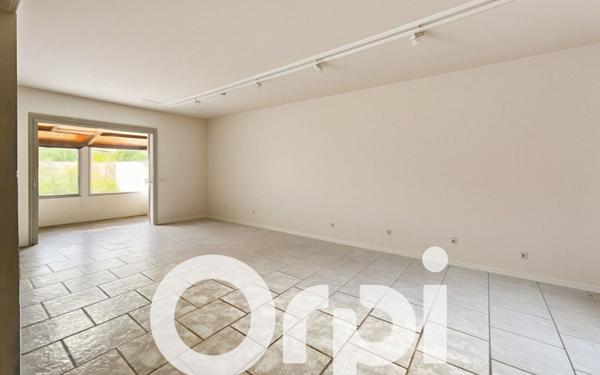 Maison à vendre    5 pièces •  Lattes