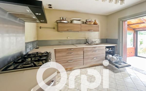 Maison à vendre    5 pièces •  Lattes