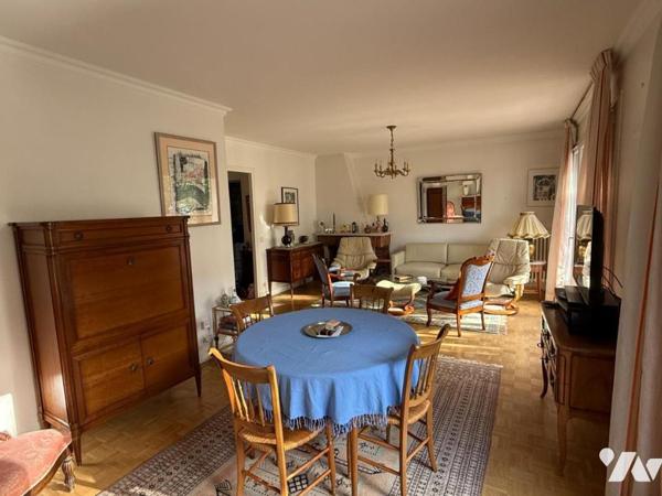 La Marbellière: Grand T3 au 2eme étage, de 85.6m², en très bon état général, balcon, cave, parking