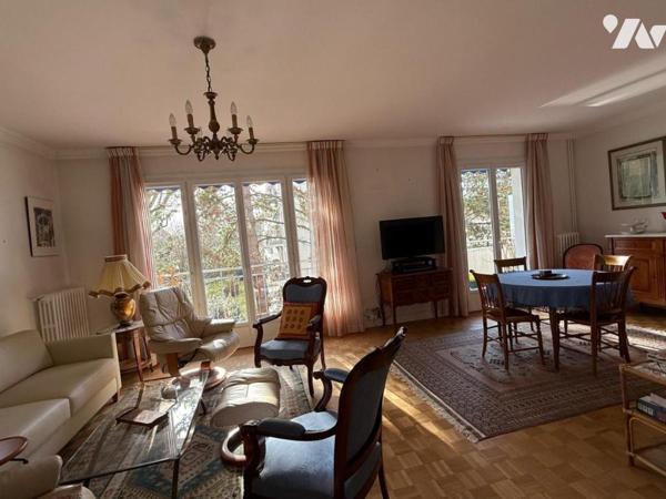 La Marbellière: Grand T3 au 2eme étage, de 85.6m², en très bon état général, balcon, cave, parking