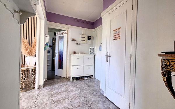 Appartement à vendre    4 pièces • 75,59 m2 Chenôve