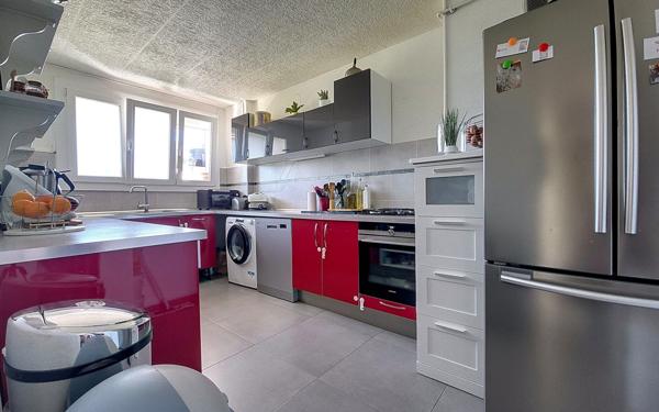 Appartement à vendre    4 pièces • 75,59 m2 Chenôve