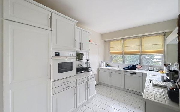 Appartement à vendre    5 pièces • 135 m2 Tours