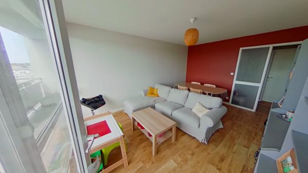 Appartement 3 pièces à vendre à Talence - 68.99 m², 8ème étage, exposition sud