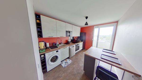 Appartement 3 pièces à vendre à Talence - 68.99 m², 8ème étage, exposition sud