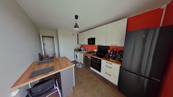Appartement 3 pièces à vendre à Talence - 68.99 m², 8ème étage, exposition sud