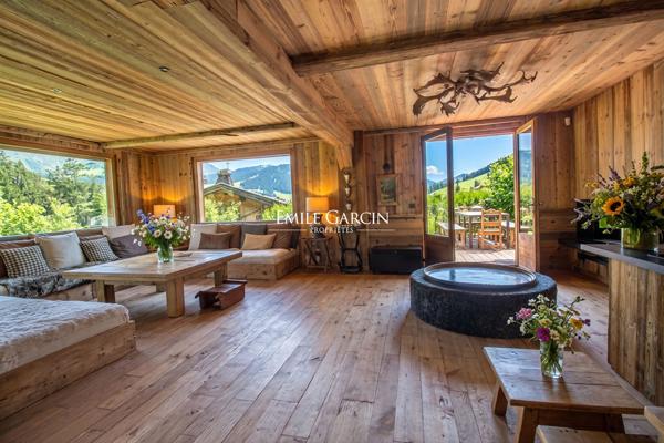 Chalet à vendre / Demi-Quartier, proche centre du village de Megève