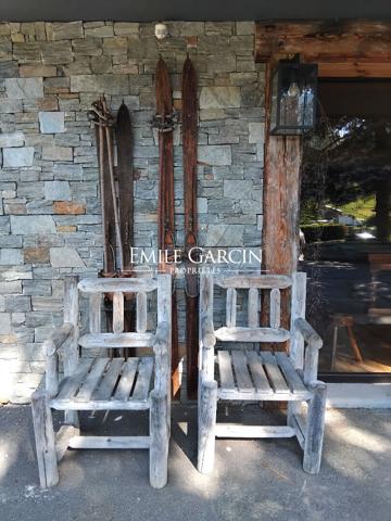 Chalet à vendre / Demi-Quartier, proche centre du village de Megève