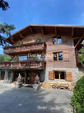 Chalet à vendre / Demi-Quartier, proche centre du village de Megève