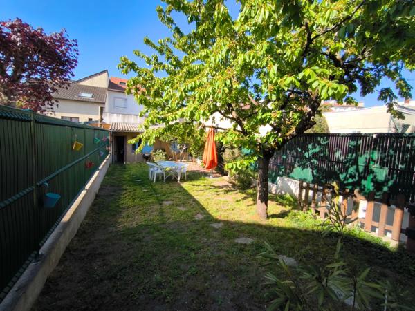 NANTERRE MONT VALERIEN LIMITE PUTEAUX ET SURESNES