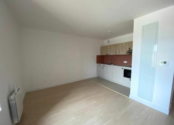 Appartement à louer    1 pièce •  Armentières