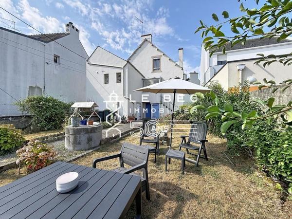 LOCMIQUÉLIC : Maison de ville idéalement située