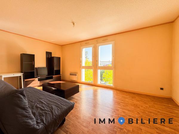 EXCLUSIVITE – Studio hyper centre avec vue dégagée. Vous serez aussi intéressé par