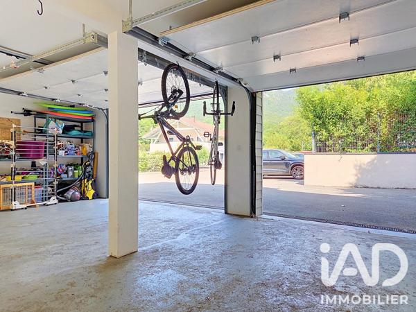 Maison à vendre 6 pièces 233 m² Divonne-les-Bains