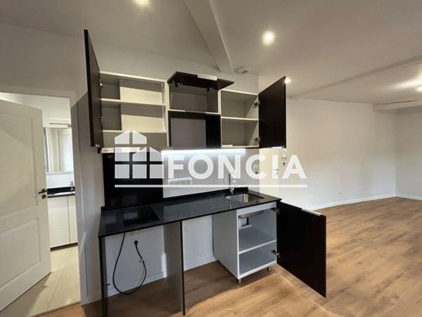 Location Studio 31.7 m² - 1 RUE SAUNAL Albi 81000