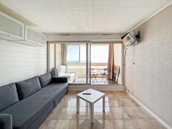 Studio face mer au 6ème et dernier étage dans résidence avec ascenseur