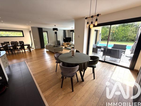 Maison à vendre 10 pièces 355 m² Taissy