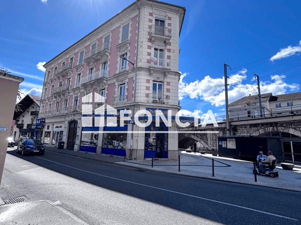 Location Appartement 5 pièces 136.3 m² - 2 AVENUE GEORGES FRIER Voiron 38500