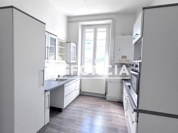 Location Appartement 5 pièces 136.3 m² - 2 AVENUE GEORGES FRIER Voiron 38500