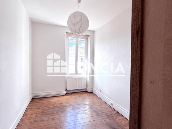Location Appartement 5 pièces 136.3 m² - 2 AVENUE GEORGES FRIER Voiron 38500