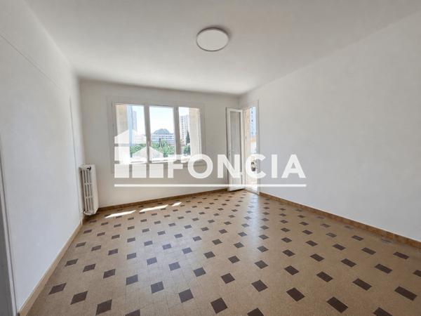 Location Appartement 4 pièces 67.55 m² - AVENUE SENEQUIER Toulon 83000