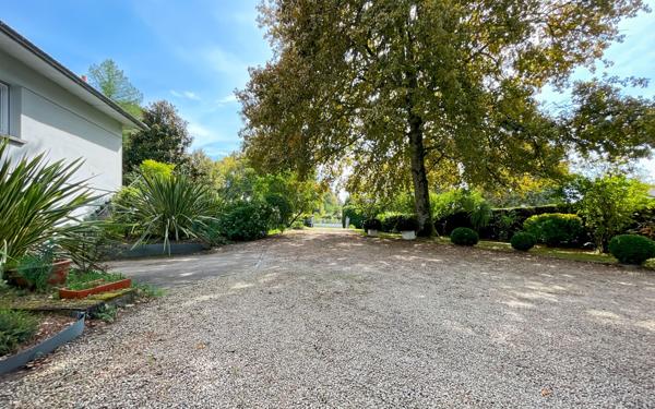 Maison à vendre    4 pièces •  Saint-Pierre-du-Mont