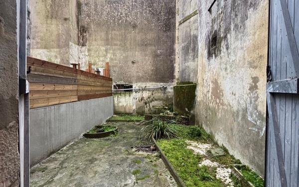 Appartement à louer    1 pièce •  Dax