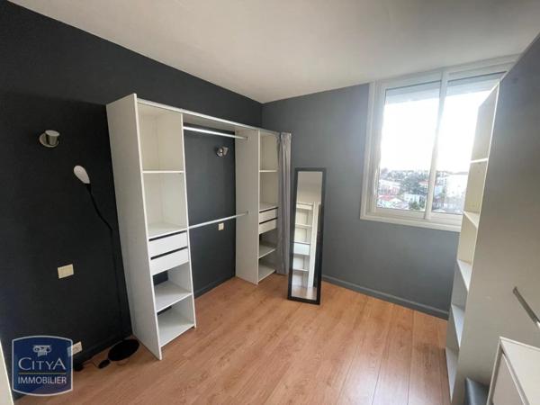 Appartement à louer 5 pièces 82.99m²