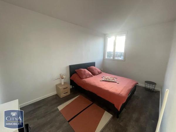 Appartement à louer 5 pièces 82.99m²