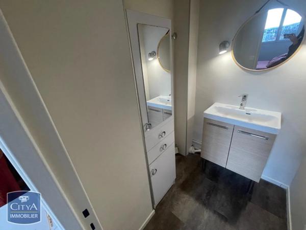 Appartement à louer 5 pièces 82.99m²