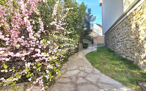 Maison à vendre    5 pièces • 102 m2 Ormesson-sur-Marne